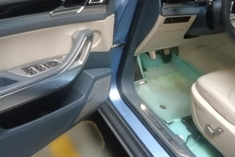 Used Zotye Domy X7 2017 1.8T Manual Supreme Model Driver Seat