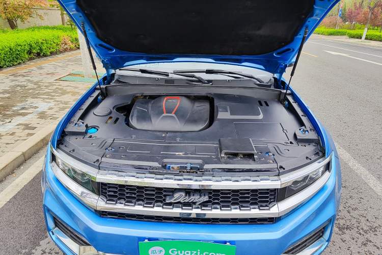 Used Zotye Domy X7 2017 2.0T DCT Ultimate Edition Engine Bay