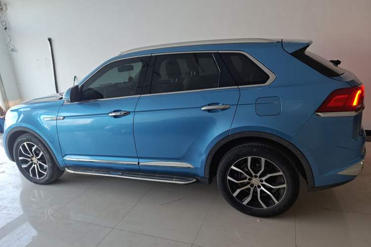 Used Zotye Domy X7 2017 1.8T DCT Luxury Model Exterior 3