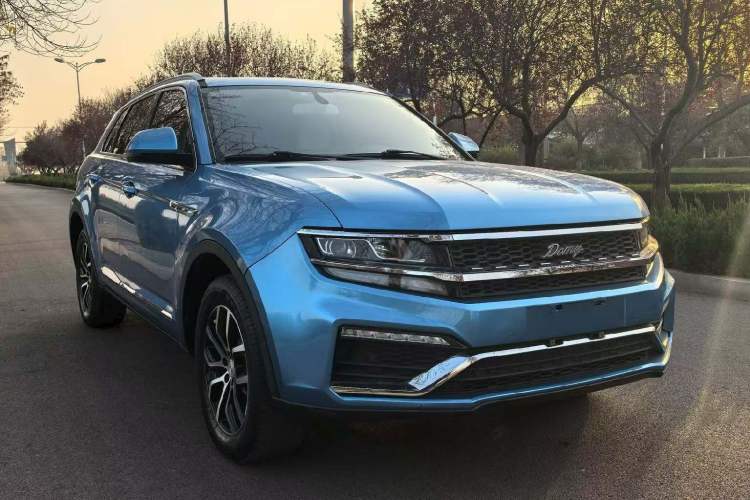 Used Zotye Domy X7 2017 1.5T Manual Luxury Model Exterior 3