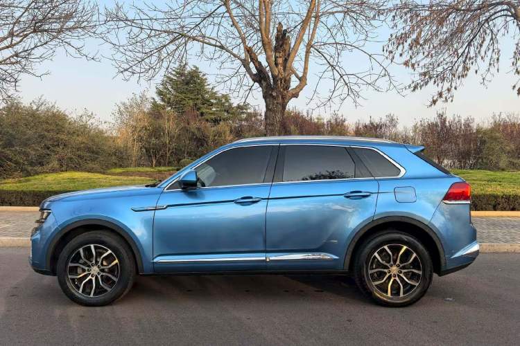 Used Zotye Domy X7 2017 1.5T Manual Luxury Model Exterior 5