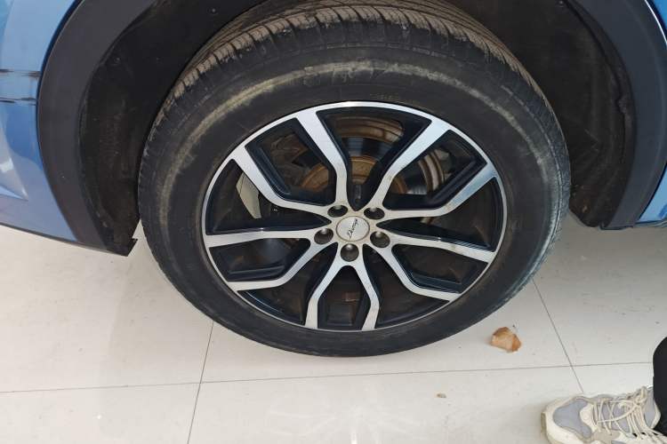 Used Zotye Domy X7 2017 1.8T DCT Luxury Model Exterior 8