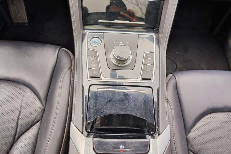 Used Zotye Domy X7 2017 2.0T DCT Ultimate Edition Gear Lever
