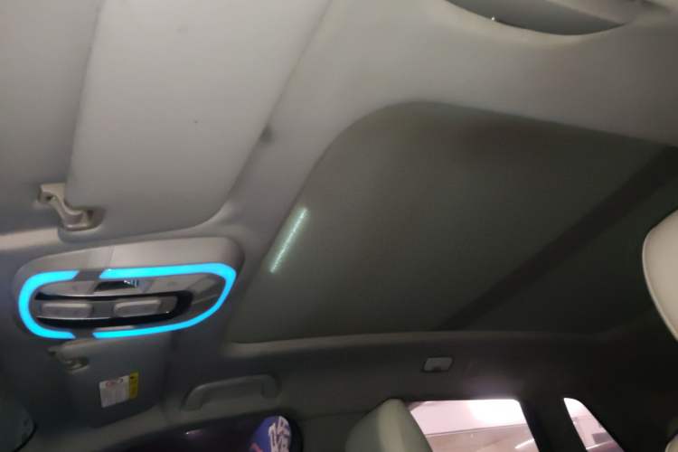 Used Zotye Domy X7 2017 1.8T DCT Prestige Model Headliner
