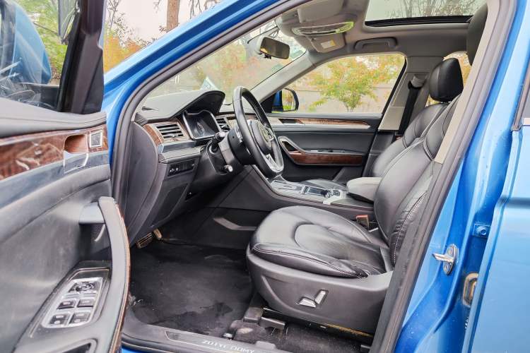Used Zotye Domy X7 2017 2.0T DCT Ultimate Edition Interior 1