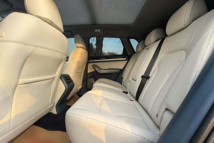 Used Zotye Domy X7 2017 1.5T Manual Luxury Model Interior 2