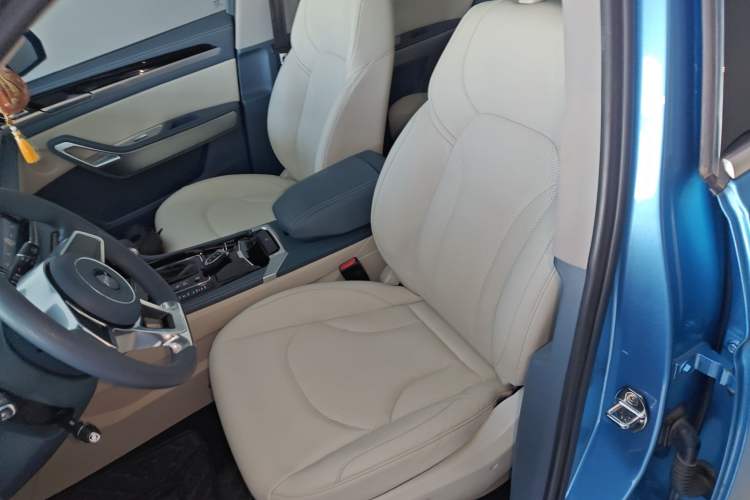Used Zotye Domy X7 2017 1.8T DCT Luxury Model Left Front Seat