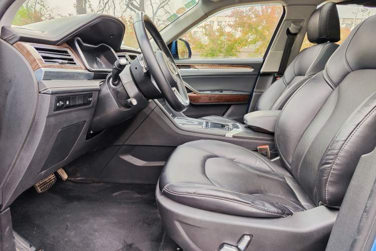 Used Zotye Domy X7 2017 2.0T DCT Ultimate Edition Left Front Seat