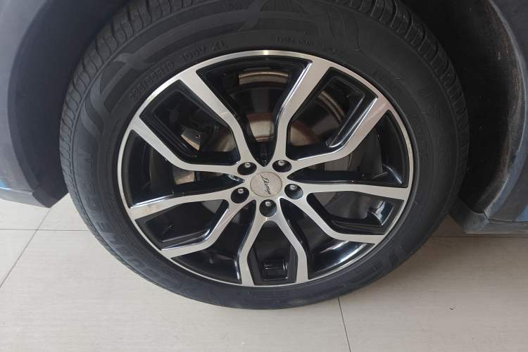 Used Zotye Domy X7 2017 2.0T DCT Ultimate Edition Left Front Wheel Hub