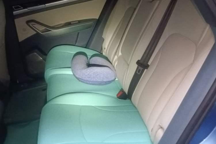 Used Zotye Domy X7 2017 1.8T Manual Supreme Model Left Rear Seat