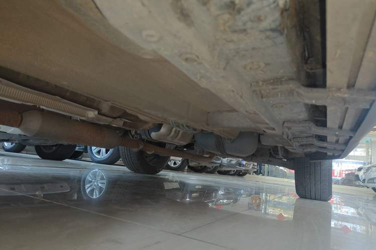 Used Zotye Domy X7 2017 2.0T DCT Ultimate Edition Left Side Sill