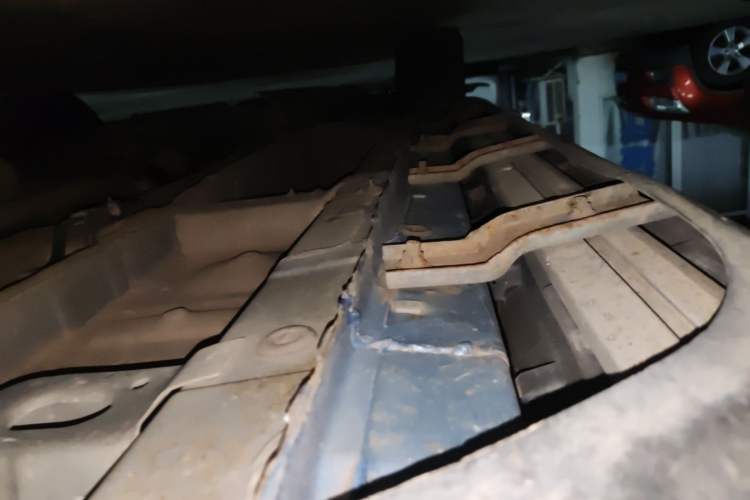 Used Zotye Domy X7 2017 1.8T DCT Prestige Model Left Side Sill