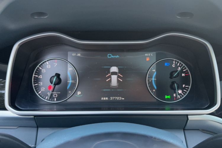 Used Zotye Domy X7 2017 Upgraded Edition 2.0T DCT Huangshan Model 7 Seats Odometer Close Up