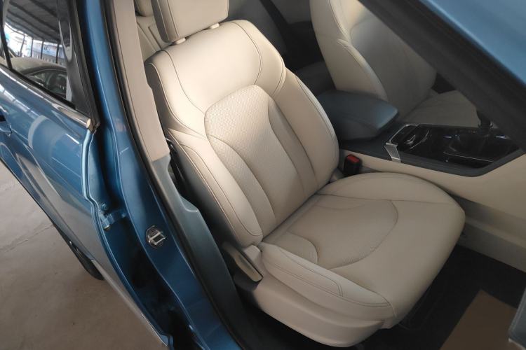 Used Zotye Domy X7 2017 1.5T Manual Luxury Model Right Front Seat