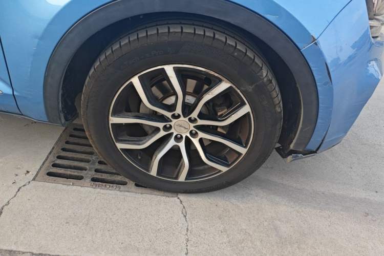 Used Zotye Domy X7 2017 Upgraded Edition 2.0T DCT Huangshan Model 7 Seats Right Front Wheel Hub