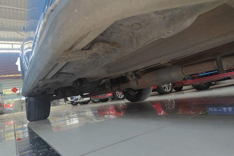 Used Zotye Domy X7 2017 2.0T DCT Ultimate Edition Right Side Sill