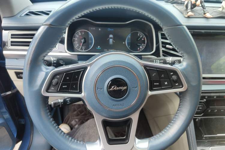 Used Zotye Domy X7 2017 1.8T DCT Prestige Model Steering Wheel