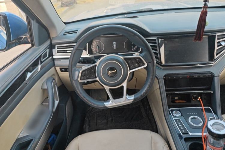 Used Zotye Domy X7 2017 Upgraded Edition 2.0T DCT Huangshan Model 7 Seats Steering Wheel