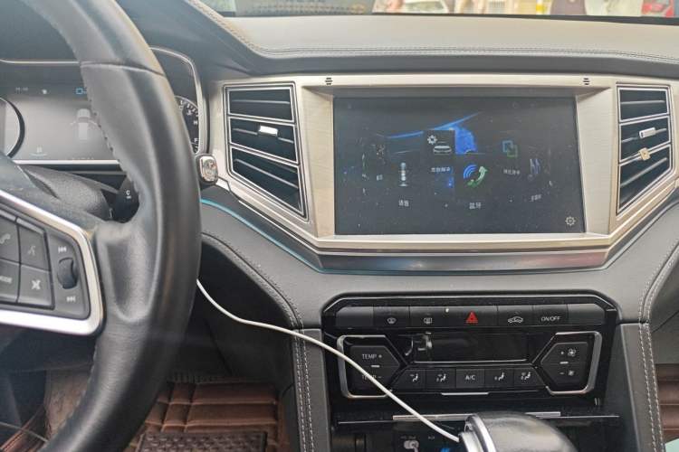 Used Zotye Domy X7 2017 1.8T DCT Prestige Model Audio And AC Panel