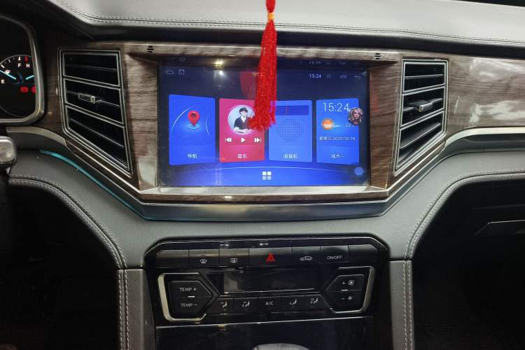 Used Zotye Domy X7 2017 1.8T DCT Prestige Model Audio And AC Panel