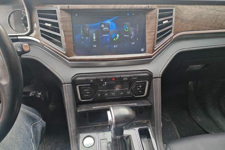 Used Zotye Domy X7 2017 1.8T DCT Prestige Model Audio And AC Panel