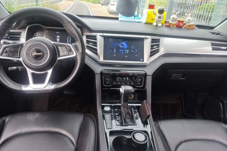 Used Zotye Domy X7 2017 Upgraded Edition 1.8T DCT Huashan Model Center Console