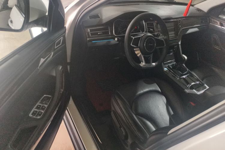 Used Zotye Domy X7 2017 1.8T Manual Luxury Model Driver Seat