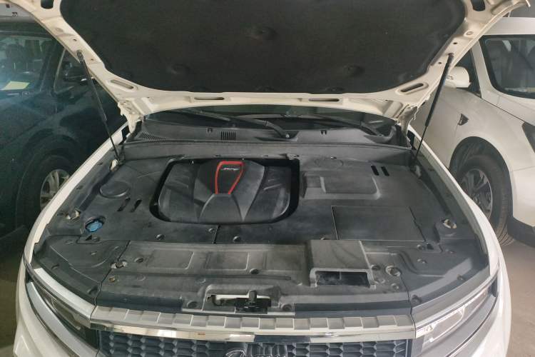 Used Zotye Domy X7 2017 1.8T Manual Luxury Model Engine Bay