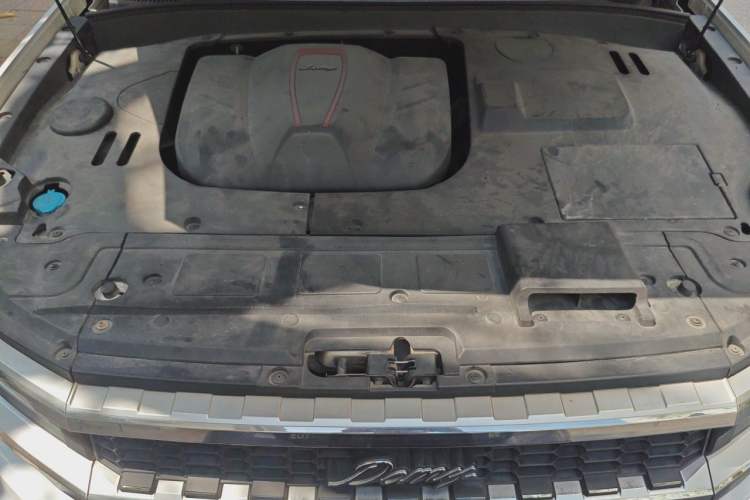 Used Zotye Domy X7 2017 1.8T DCT Luxury Model Engine Bay