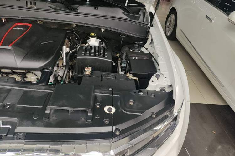 Used Zotye Domy X7 2017 Upgraded Edition 1.8T DCT Huashan Model Engine Bay Left