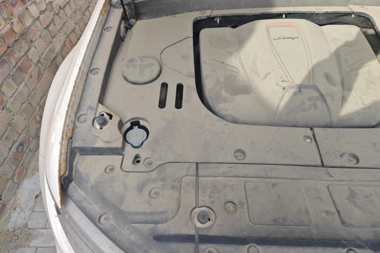Used Zotye Domy X7 2017 1.8T DCT Prestige Model Engine Bay Right