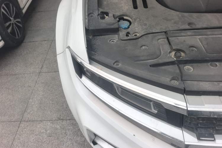 Used Zotye Domy X7 2017 1.8T DCT Prestige Model Exterior 6