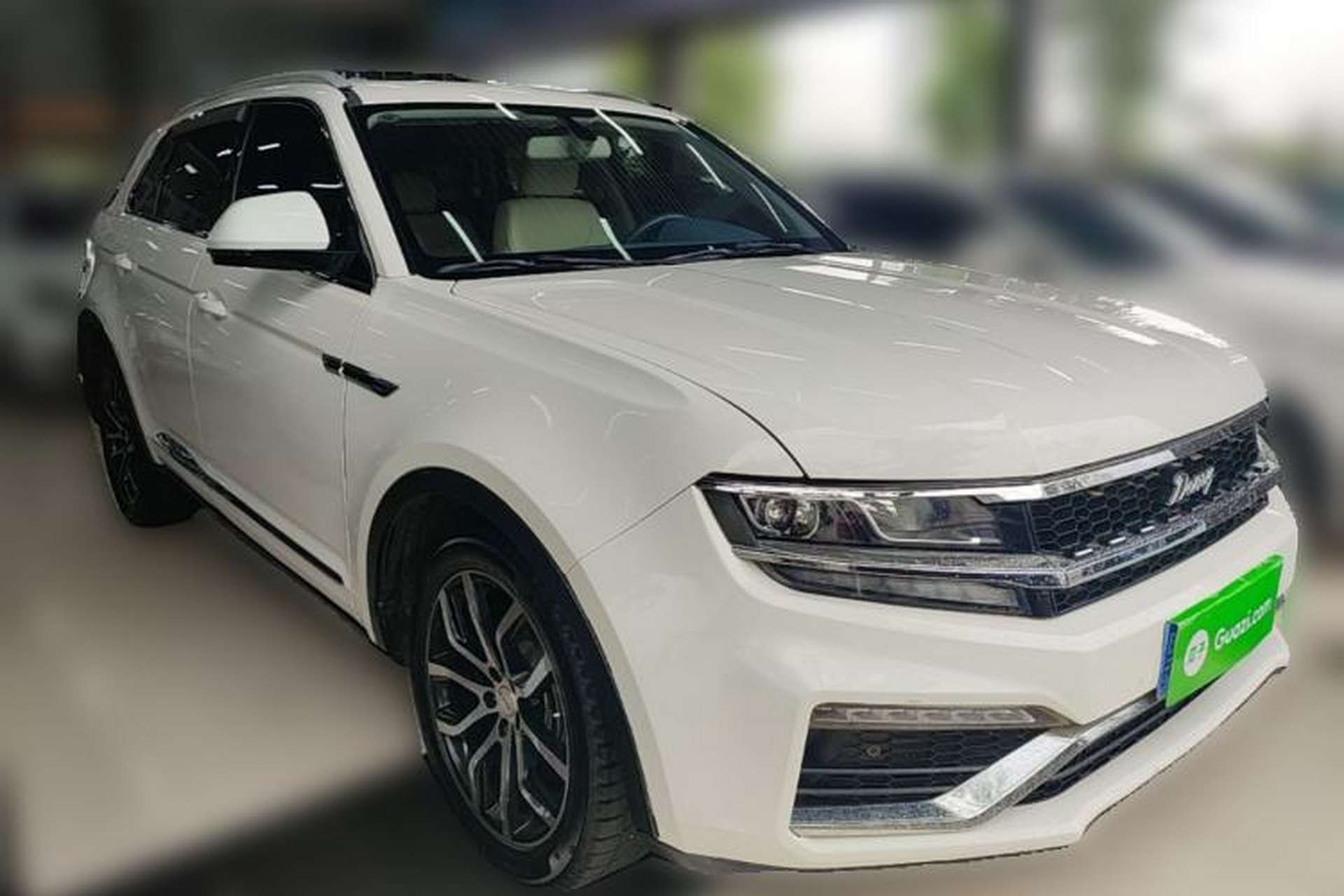 Used Zotye Domy X7 2017 Upgraded Edition 1.8T DCT Huashan Model Front Right 45 Deg