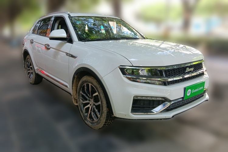 Used Zotye Domy X7 2017 2.0T DCT Ultimate Edition Front Right 45 Deg