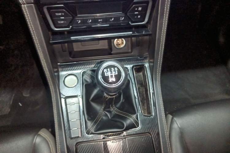 Used Zotye Domy X7 2017 1.5T Manual Elite Version Gear Lever