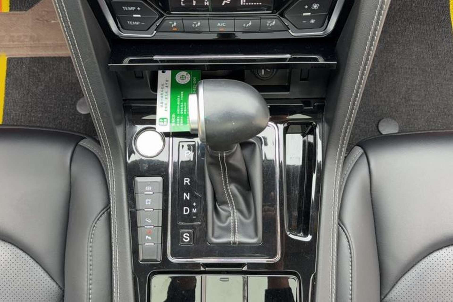 Used Zotye Domy X7 2017 Upgraded Edition 1.8T DCT Huashan Model Gear Lever
