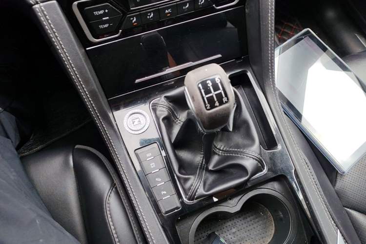 Used Zotye Domy X7 2017 1.8T Manual Luxury Model Gear Lever