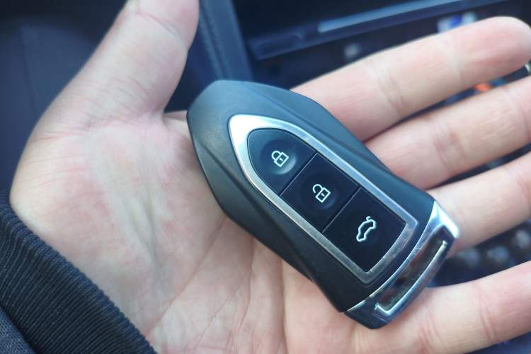 Used Zotye Domy X7 2017 1.8T Manual Luxury Model Interior 1