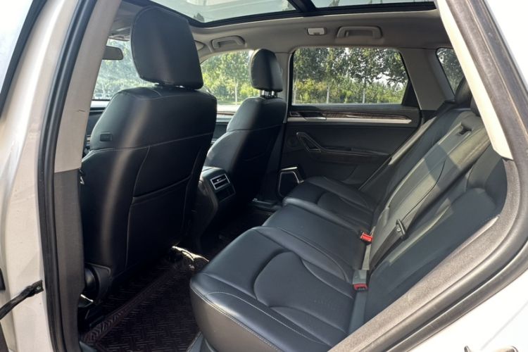 Used Zotye Domy X7 2017 1.8T Manual Luxury Model Interior 1