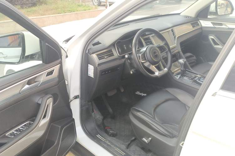 Used Zotye Domy X7 2017 Upgraded Edition 1.8T DCT Huashan Model Interior 3