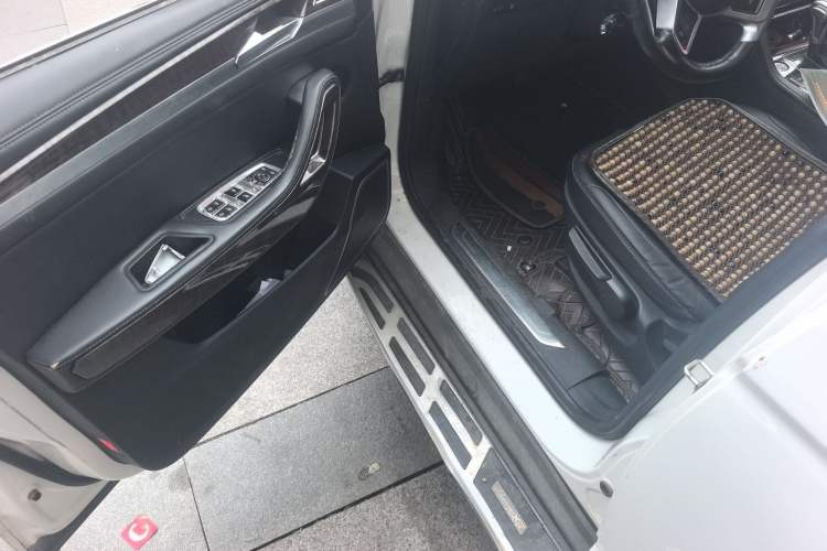 Used Zotye Domy X7 2017 1.8T DCT Prestige Model Interior 3