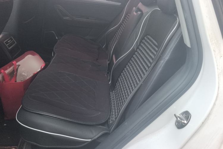 Used Zotye Domy X7 2017 1.8T DCT Prestige Model Interior 4