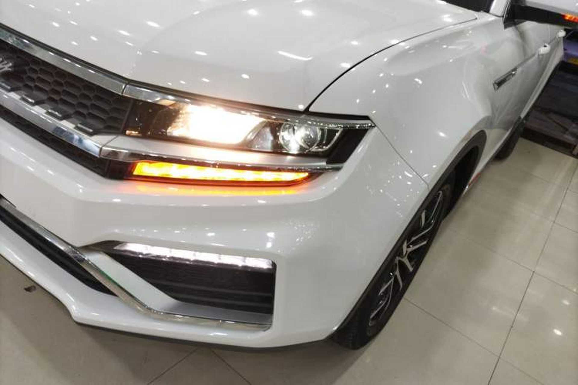 Used Zotye Domy X7 2017 1.8T DCT Prestige Model Left Front Headlight