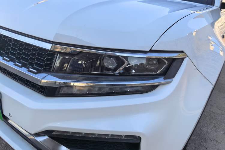 Used Zotye Domy X7 2017 Upgraded Edition 2.0T DCT Huangshan Model 7 Seats Left Front Headlight