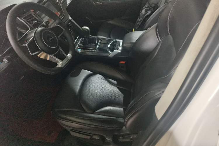 Used Zotye Domy X7 2017 1.8T Manual Luxury Model Left Front Seat