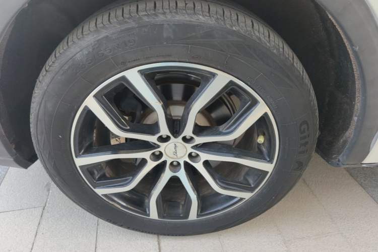 Used Zotye Domy X7 2017 1.8T Manual Luxury Model Left Front Wheel Hub