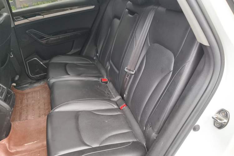 Used Zotye Domy X7 2017 1.8T DCT Prestige Model Left Rear Seat