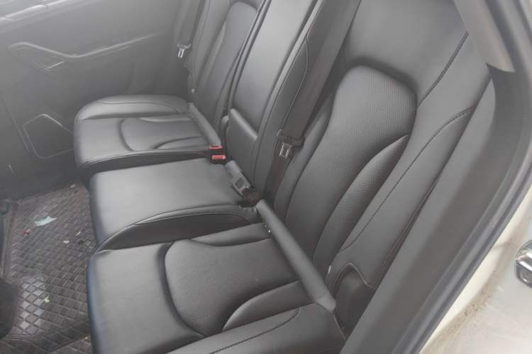 Used Zotye Domy X7 2017 1.8T Manual Luxury Model Left Rear Seat