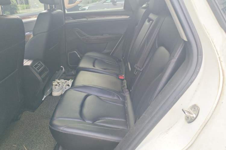 Used Zotye Domy X7 2017 1.8T Manual Luxury Model Left Rear Seat