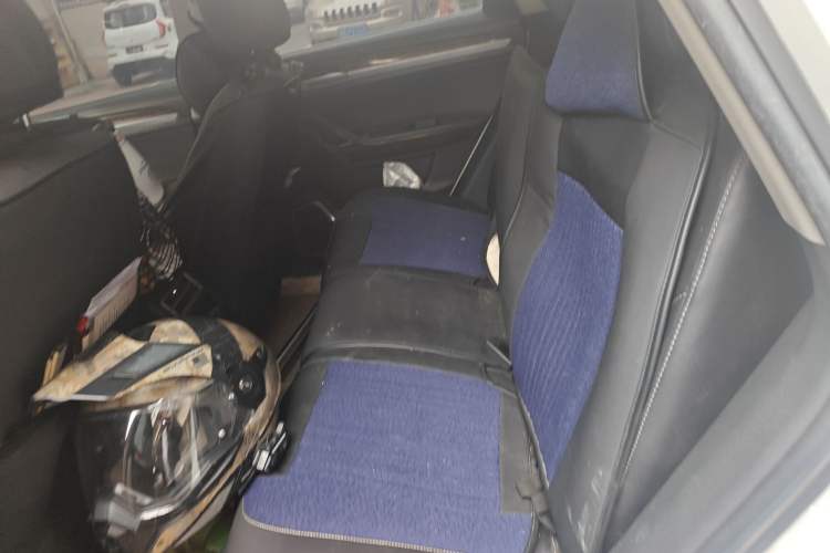 Used Zotye Domy X7 2017 1.8T Manual Luxury Model Left Rear Seat